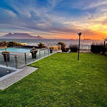 Heaven On Earth - Blouberg Beachfront Self-Catering Apartment Блаубергстранд Экстерьер фото
