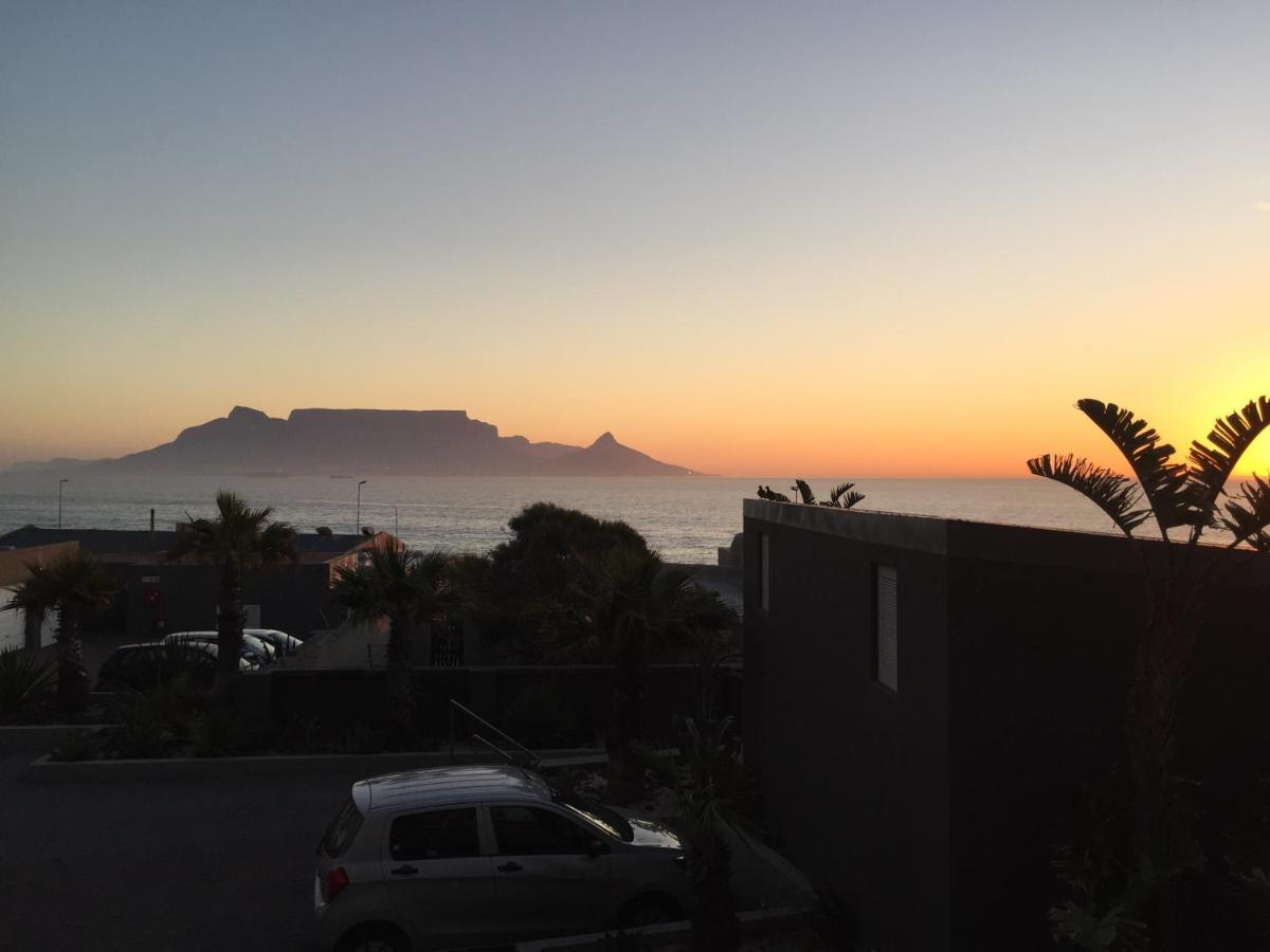 Heaven On Earth - Blouberg Beachfront Self-Catering Apartment Блаубергстранд Экстерьер фото