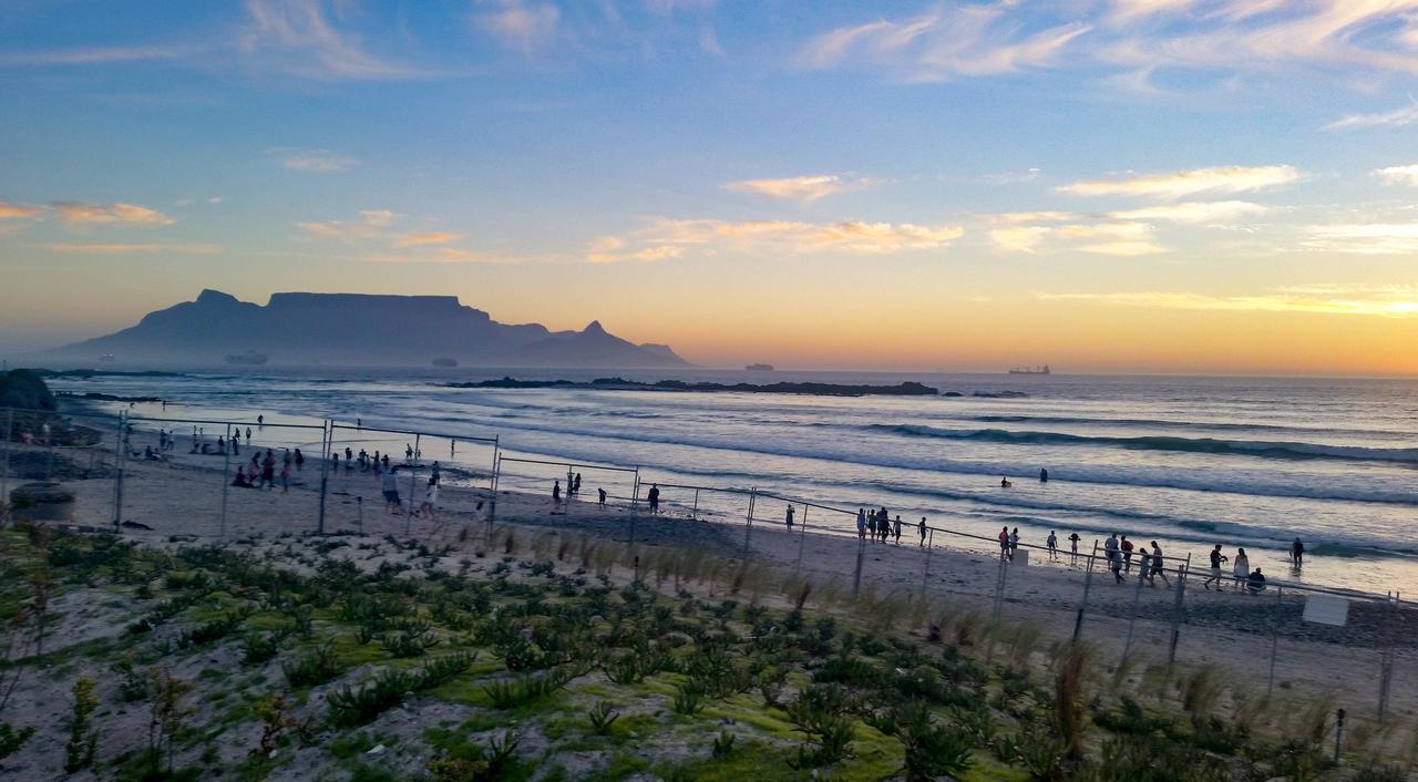 Heaven On Earth - Blouberg Beachfront Self-Catering Apartment Блаубергстранд Экстерьер фото